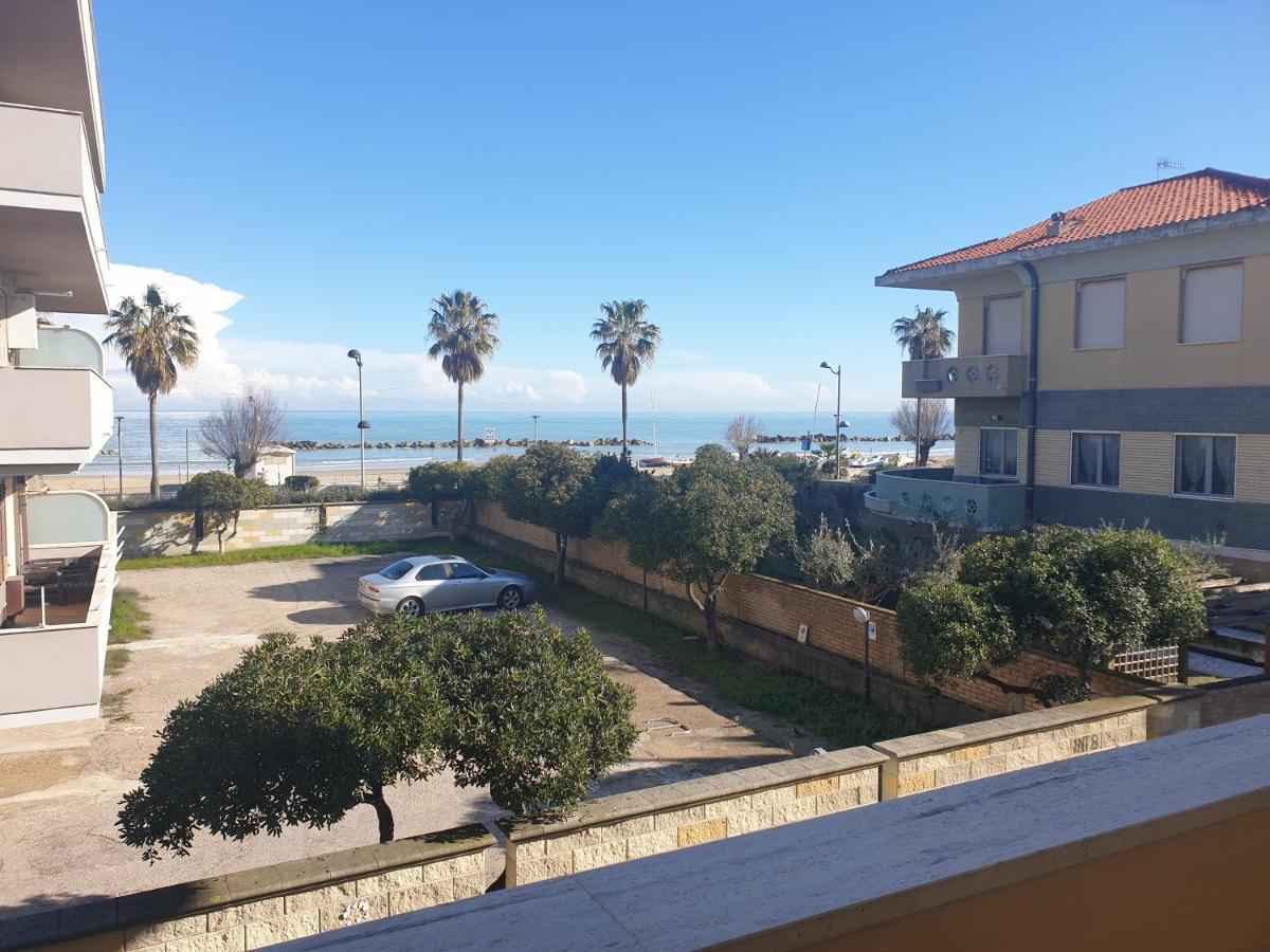 My Beachouse Montesilvano Exterior foto